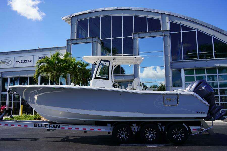 2023 Sea Hunt 275SE