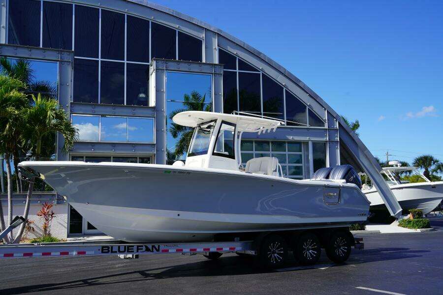 2023 Sea Hunt 275SE