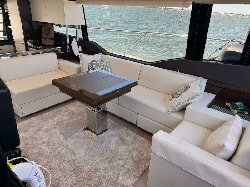 2019 Prestige 63 Flybridge 'Peace'