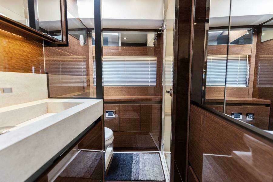 2019 Prestige 63 Flybridge 'Peace'