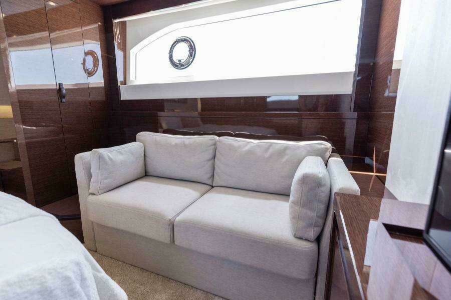 2019 Prestige 63 Flybridge 'Peace'