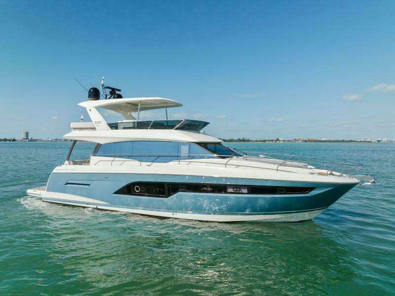 2019 Prestige 63 Flybridge 'Peace'