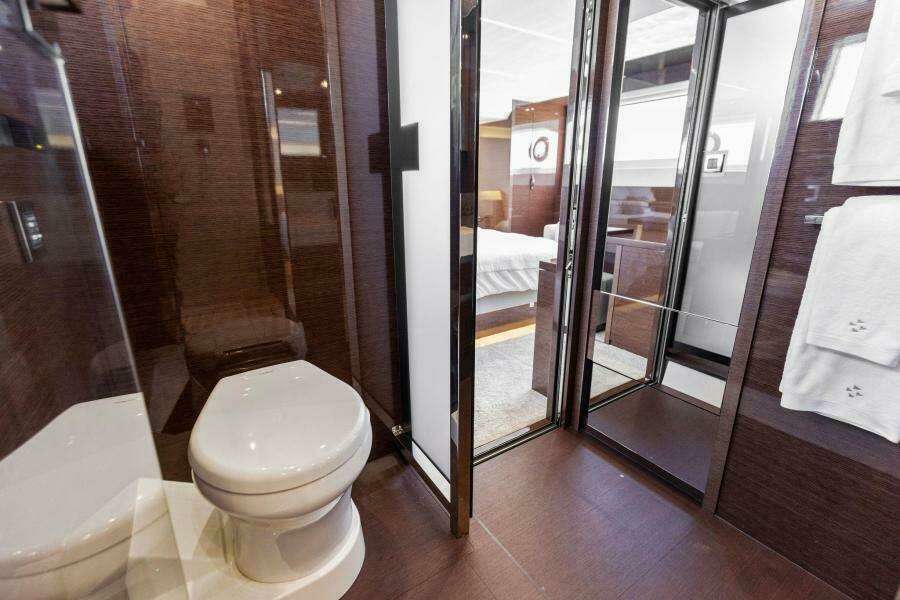 2019 Prestige 63 Flybridge 'Peace'