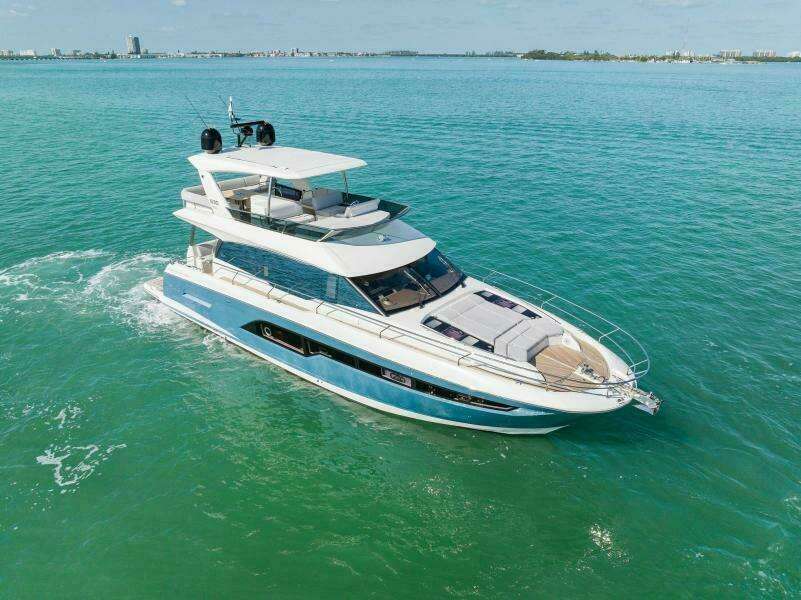 2019 Prestige 63 Flybridge 'Peace'