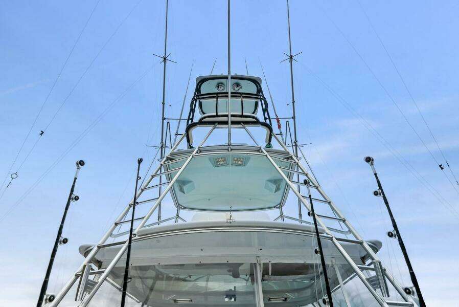 2003 Viking 45 Open