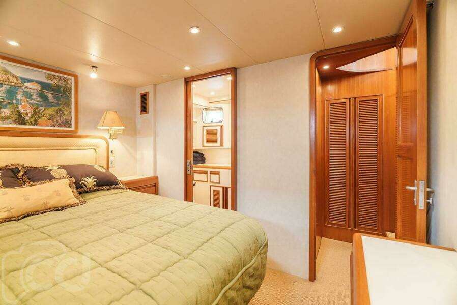 1999 Offshore Yachts 52 Pilothouse