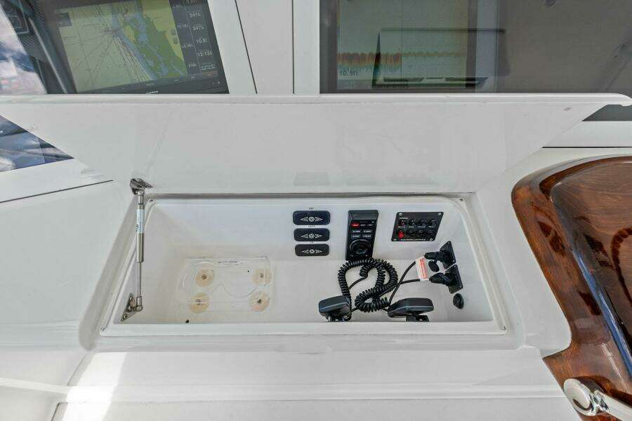 2008 Viking 64 Convertible