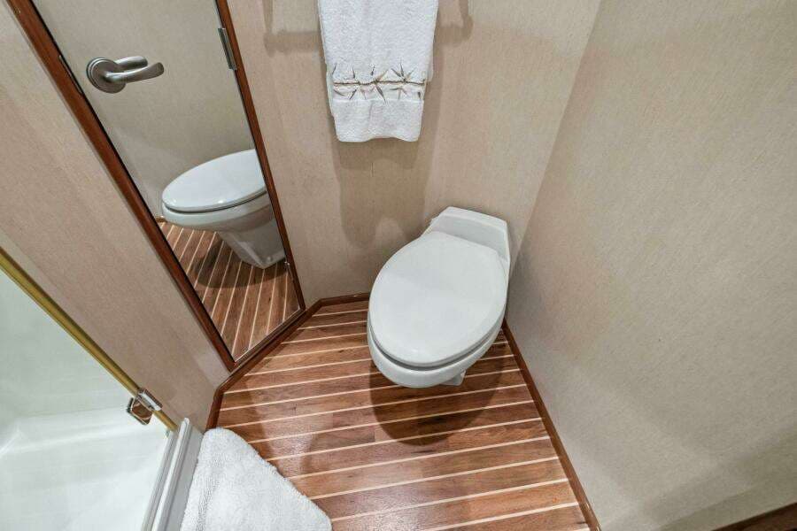 2008 Viking 64 Convertible