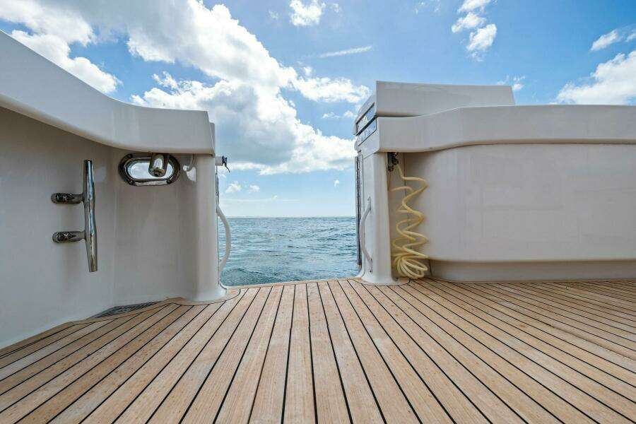 2008 Viking 64 Convertible 20%