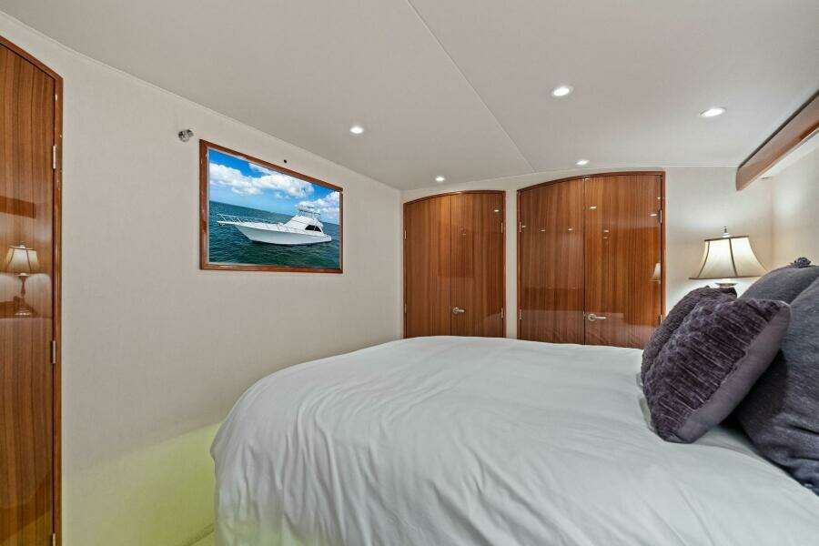 2008 Viking 64 Convertible