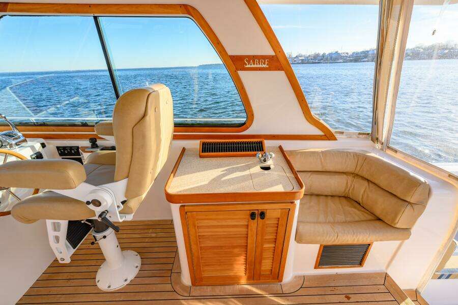 2009 Sabre 42 Hard Top Express