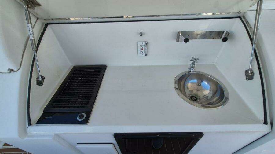 2003 Navigator Californian Veneti