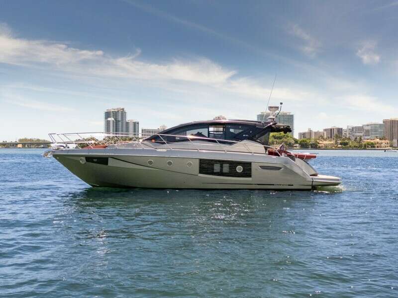 2022 Cranchi M 44 HT