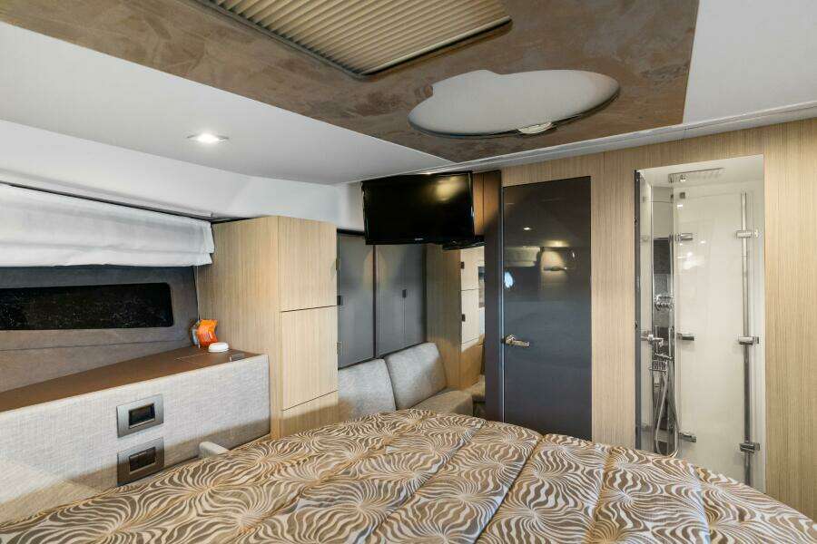 2022 Cranchi M 44 HT