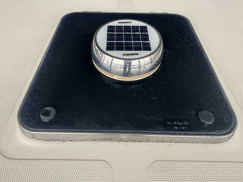 2004 Mainship Pilot 30 Rum Runner II