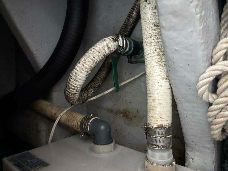 2004 Mainship Pilot 30 Rum Runner II