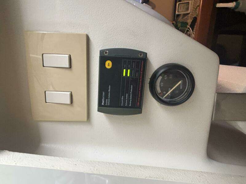 2004 Mainship Pilot 30 Rum Runner II