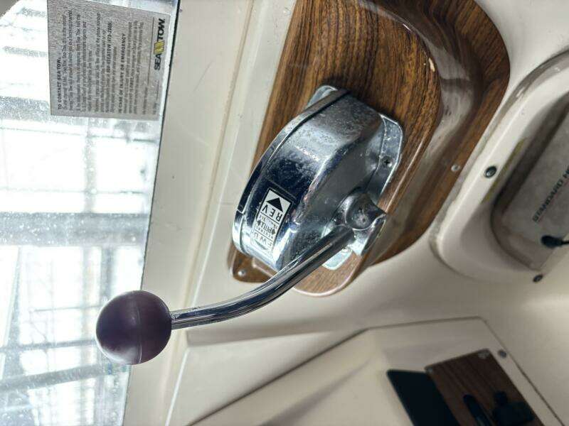 2004 Mainship Pilot 30 Rum Runner II