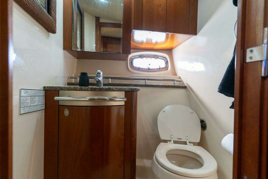 2005 Sea Ray 48 Sundancer
