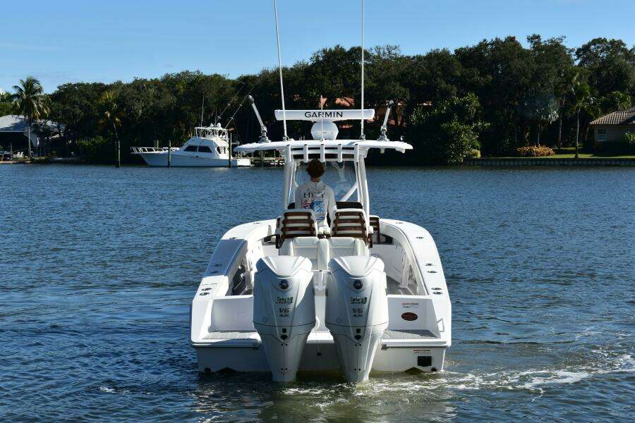 2025 32 - FULL CIRCLE - Aft Profile