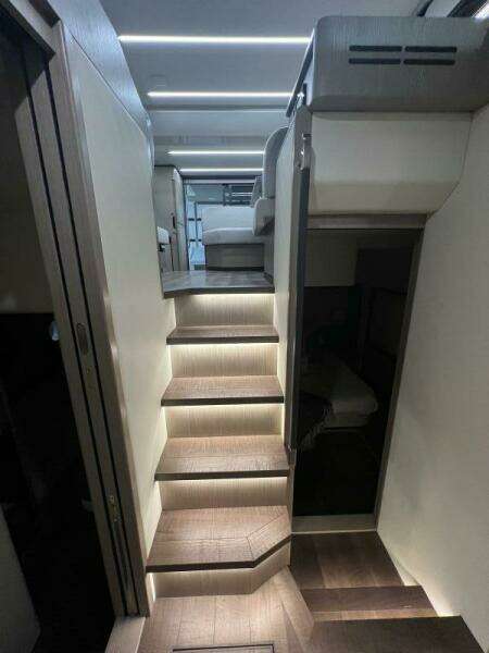 2023 Absolute 48 Navetta