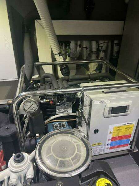 2023 Absolute 48 Navetta