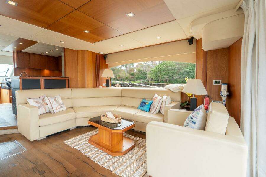 2008 Sunseeker Manhattan 70