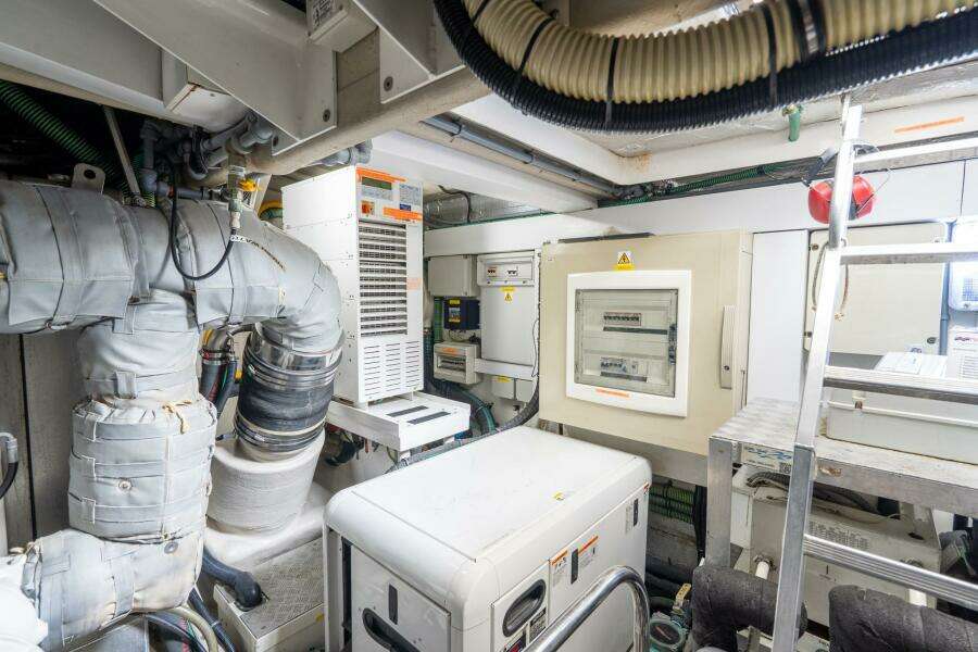 2008 Sunseeker Manhattan 70