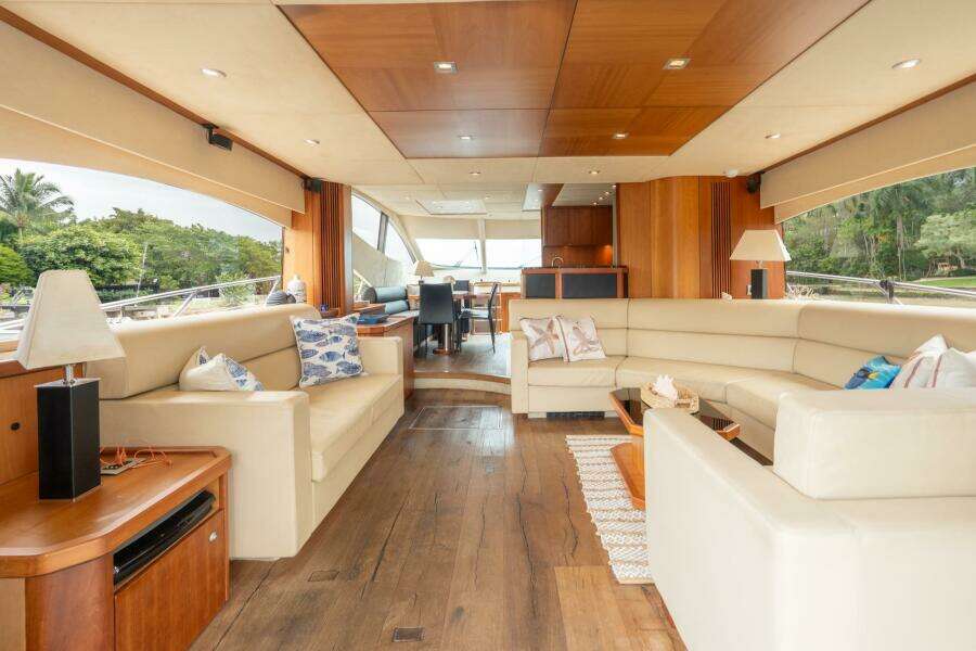 2008 Sunseeker Manhattan 70