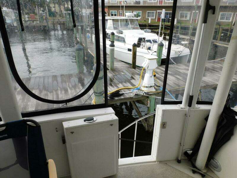 1993 Carver 445 Aft Cabin Motor Yacht