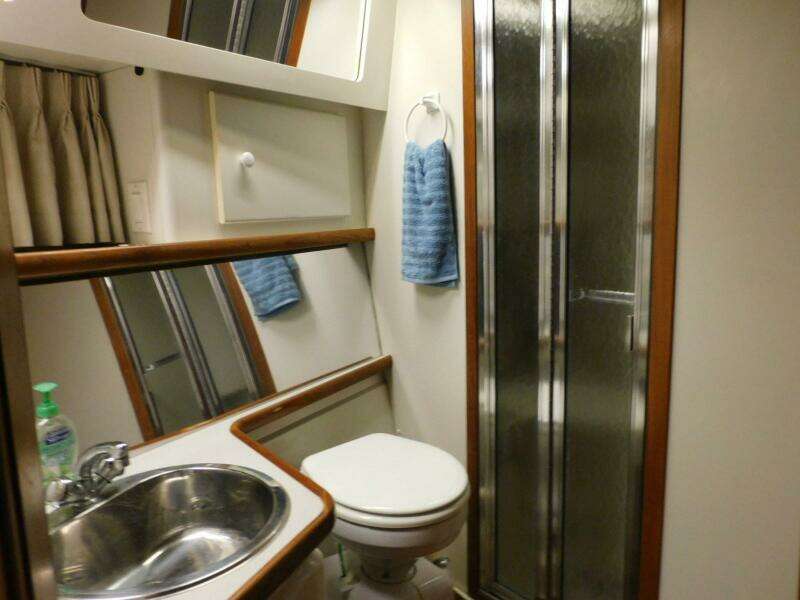 1993 Carver 445 Aft Cabin Motor Yacht