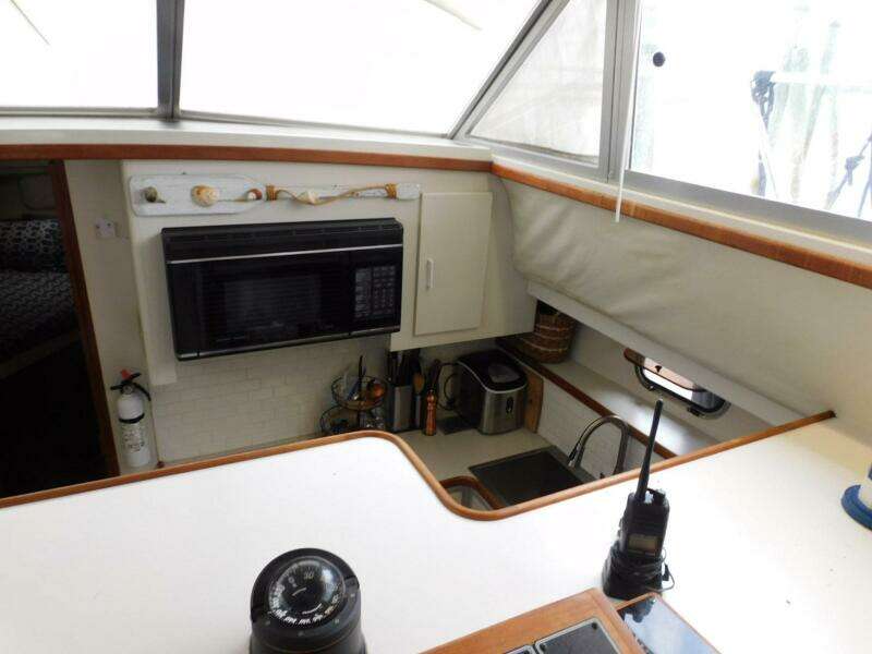1993 Carver 445 Aft Cabin Motor Yacht