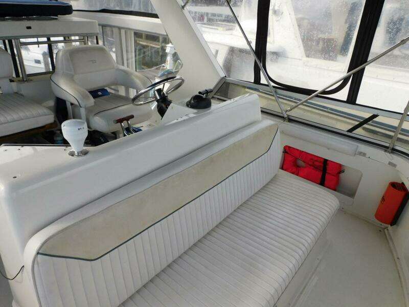 1993 Carver 445 Aft Cabin Motor Yacht