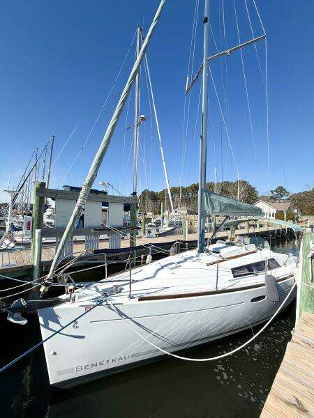 2009 Beneteau Oceanis 31