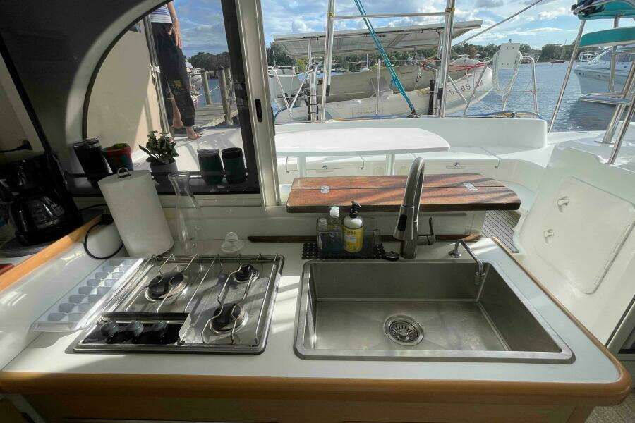 2012 Lagoon 380 S2