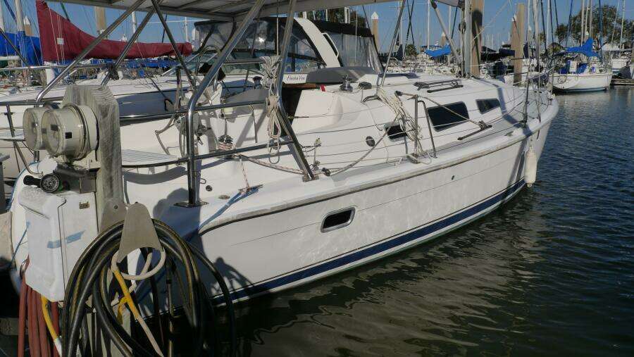 2005 Hunter 33-2