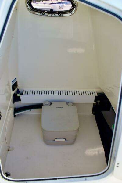 2022 Boston Whaler 230 Outrage