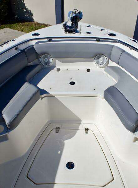 2022 Boston Whaler 230 Outrage