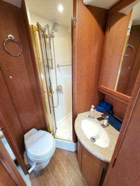 2006 Silverton 39 Motor Yacht