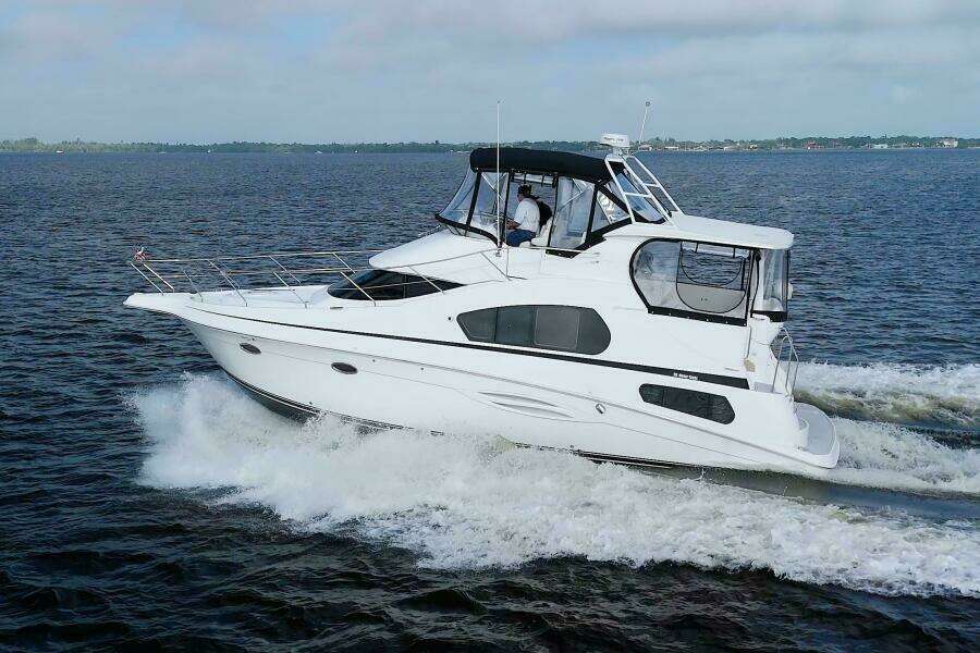 2006 Silverton 39 Motor Yacht