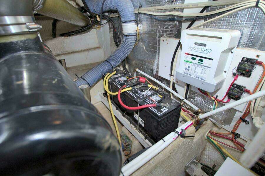 2006 Silverton 39 Motor Yacht