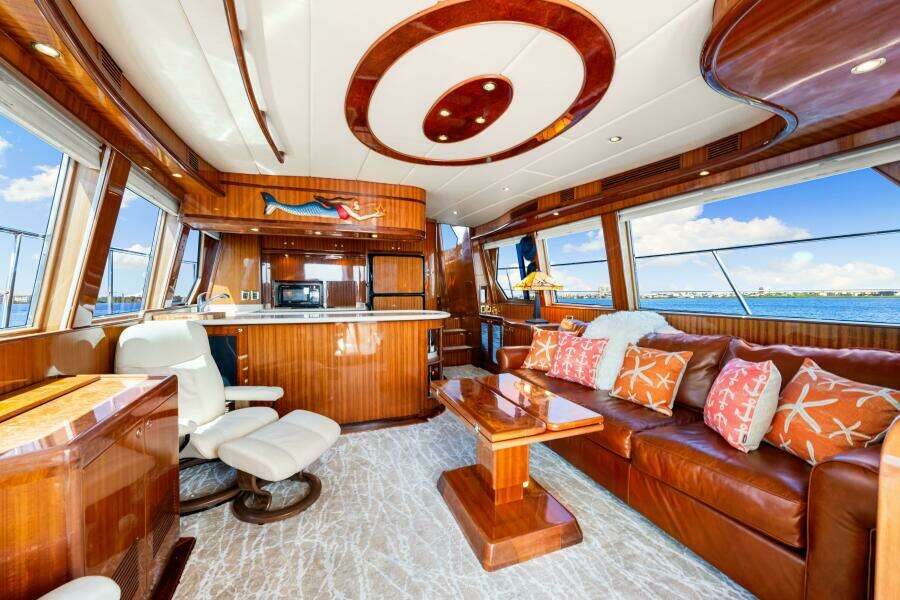 2007 Hampton 558 Pilothouse
