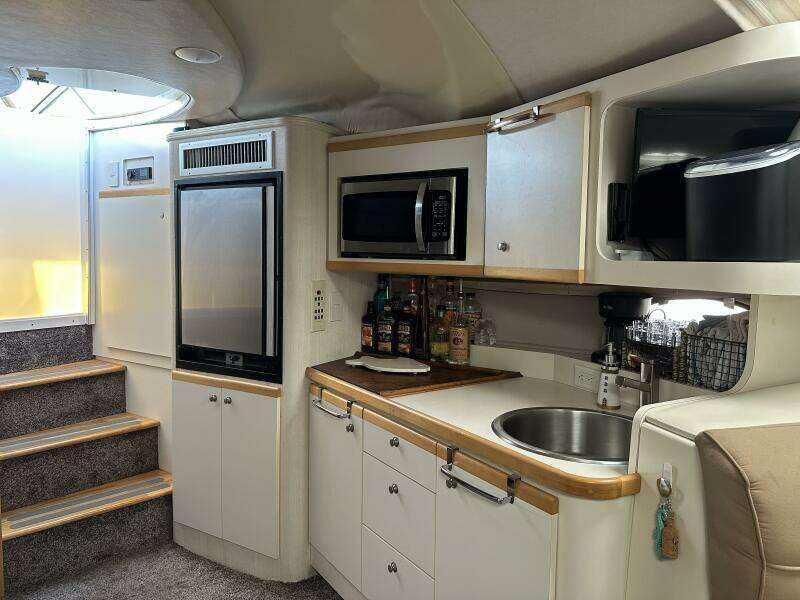 1995 Cruisers 3570 Esprit