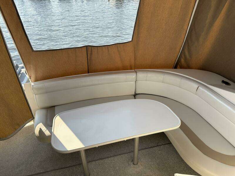 1995 Cruisers 3570 Esprit