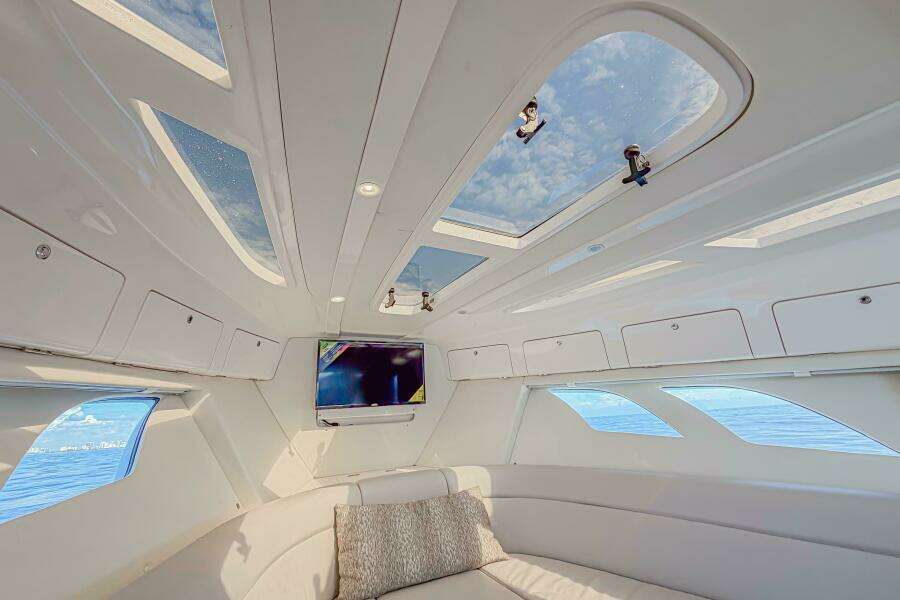 2018 Intrepid 407 Cuddy