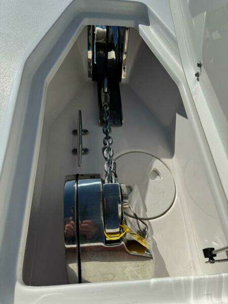 2022 Sea Hunt 27 Gamefish Forward Seating