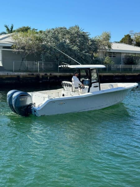 2022 Sea Hunt 27 Gamefish Forward Seating