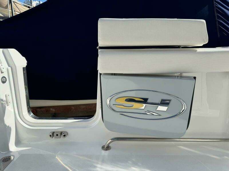 2022 Sea Hunt 27 Gamefish Forward Seating