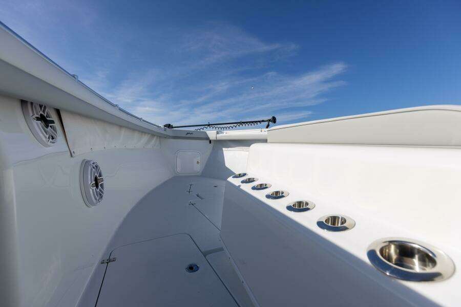 2023 Yellowfin 42 OFFSHORE