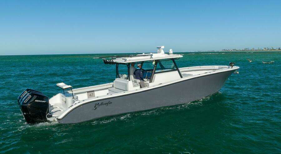 2023 Yellowfin 42 OFFSHORE